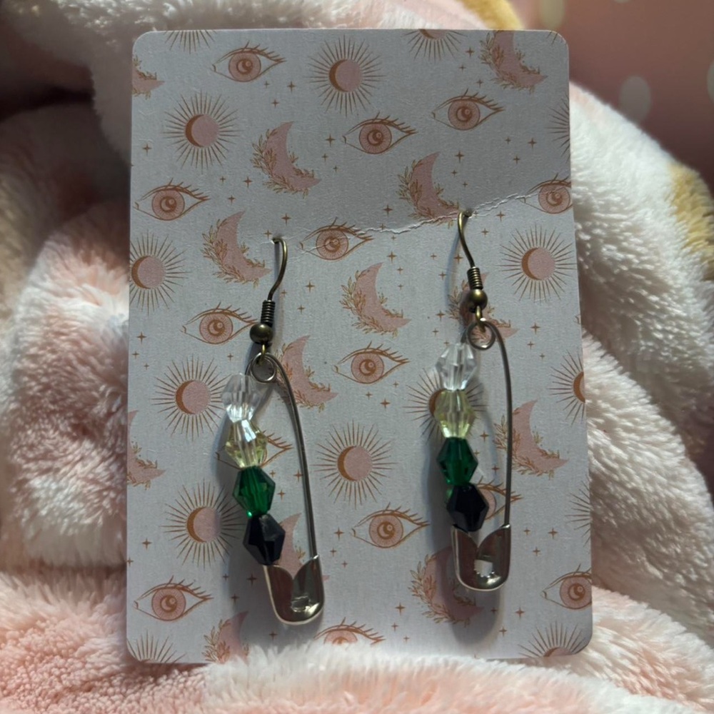 Aromantic pride Safety Pin Earrings Handmade